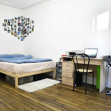 Cozy Near Eiffel With Free Parking 아파트